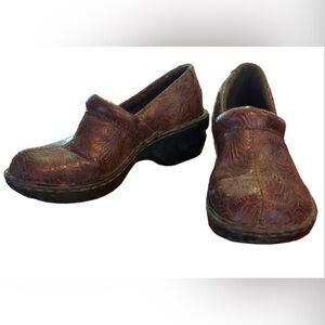 Damask Pattern Slip-On Clogs 7.5